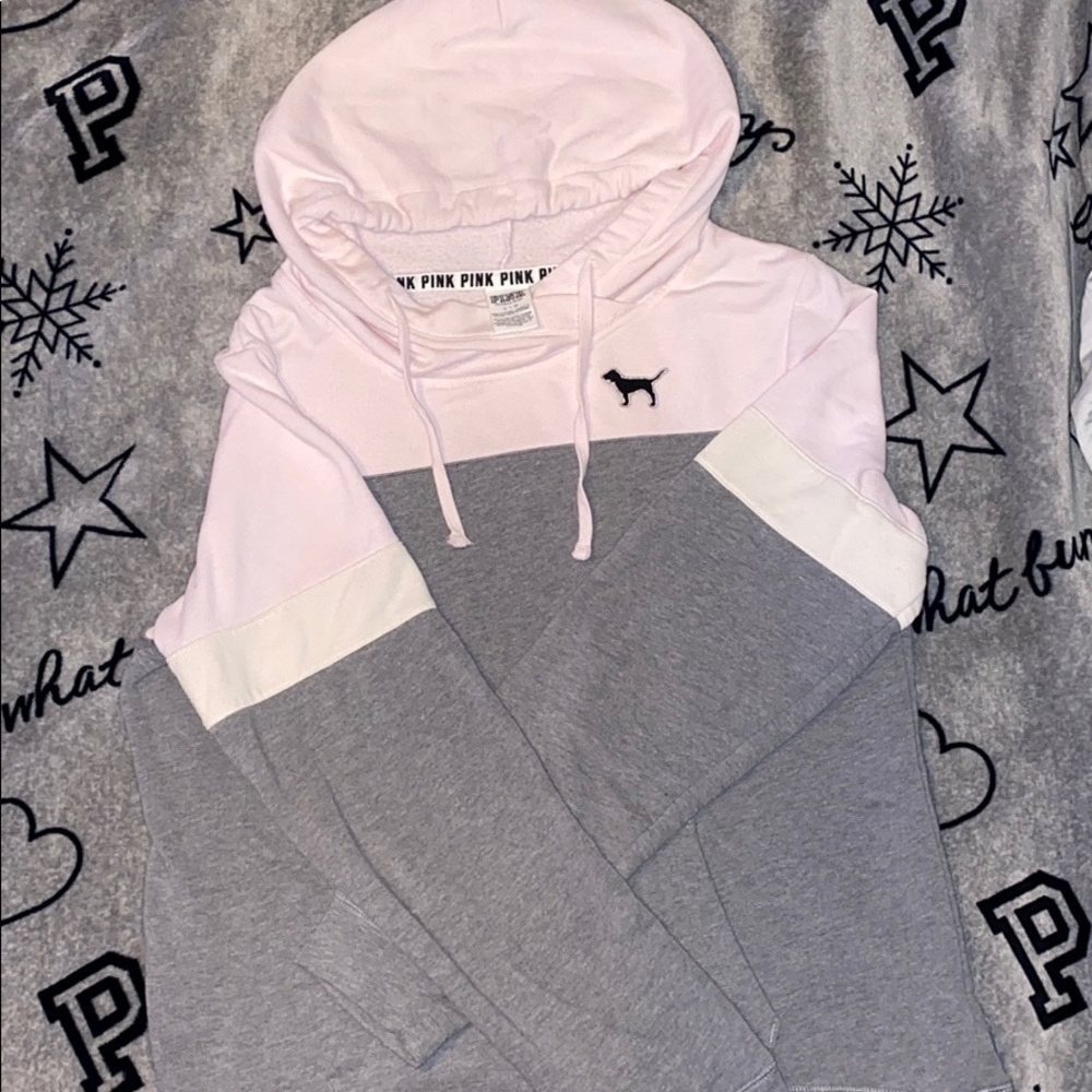 Victoria’s Secret Pink Bling pullover hoodie